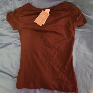 H&M Black T-Shirt (Never worn,tags still on)